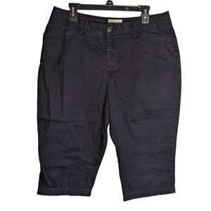 St. John's‎ Bay Size 16 Black Knee Length Pants